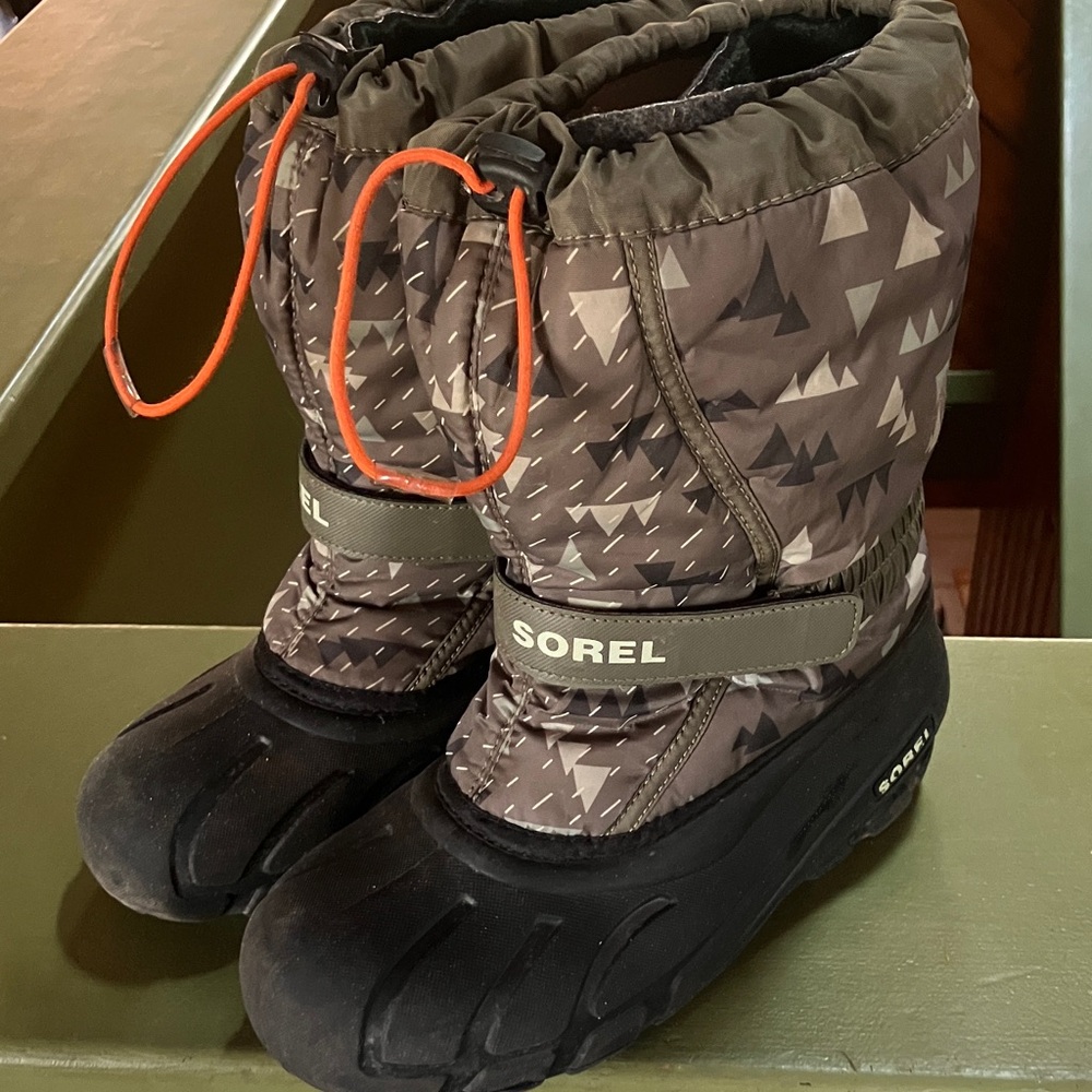 Sorel Kids' Green and Black Winter Boots